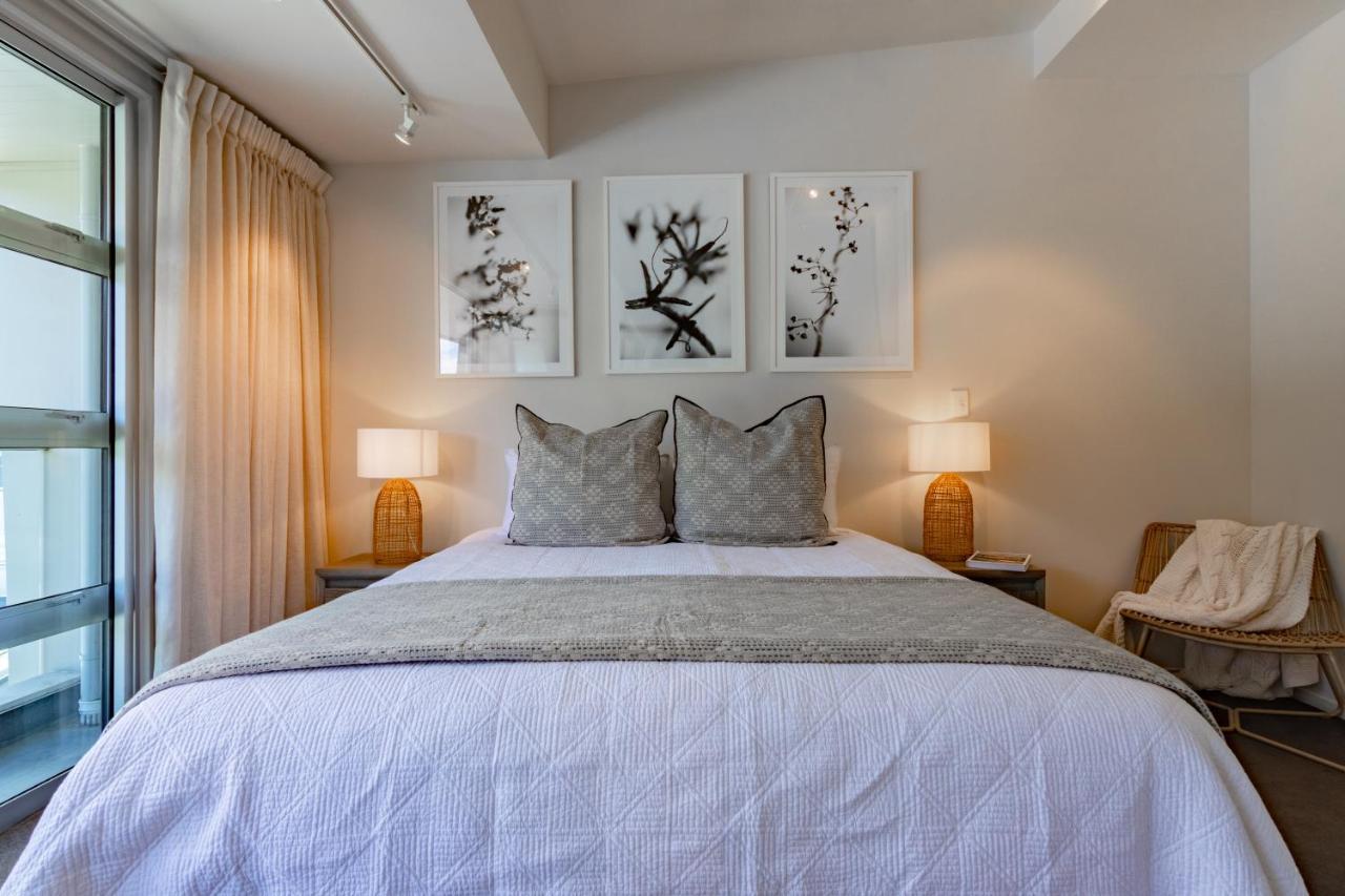 Stylish Haven Luxury Interiors In Prime Location Apartment Куийнстаун Екстериор снимка