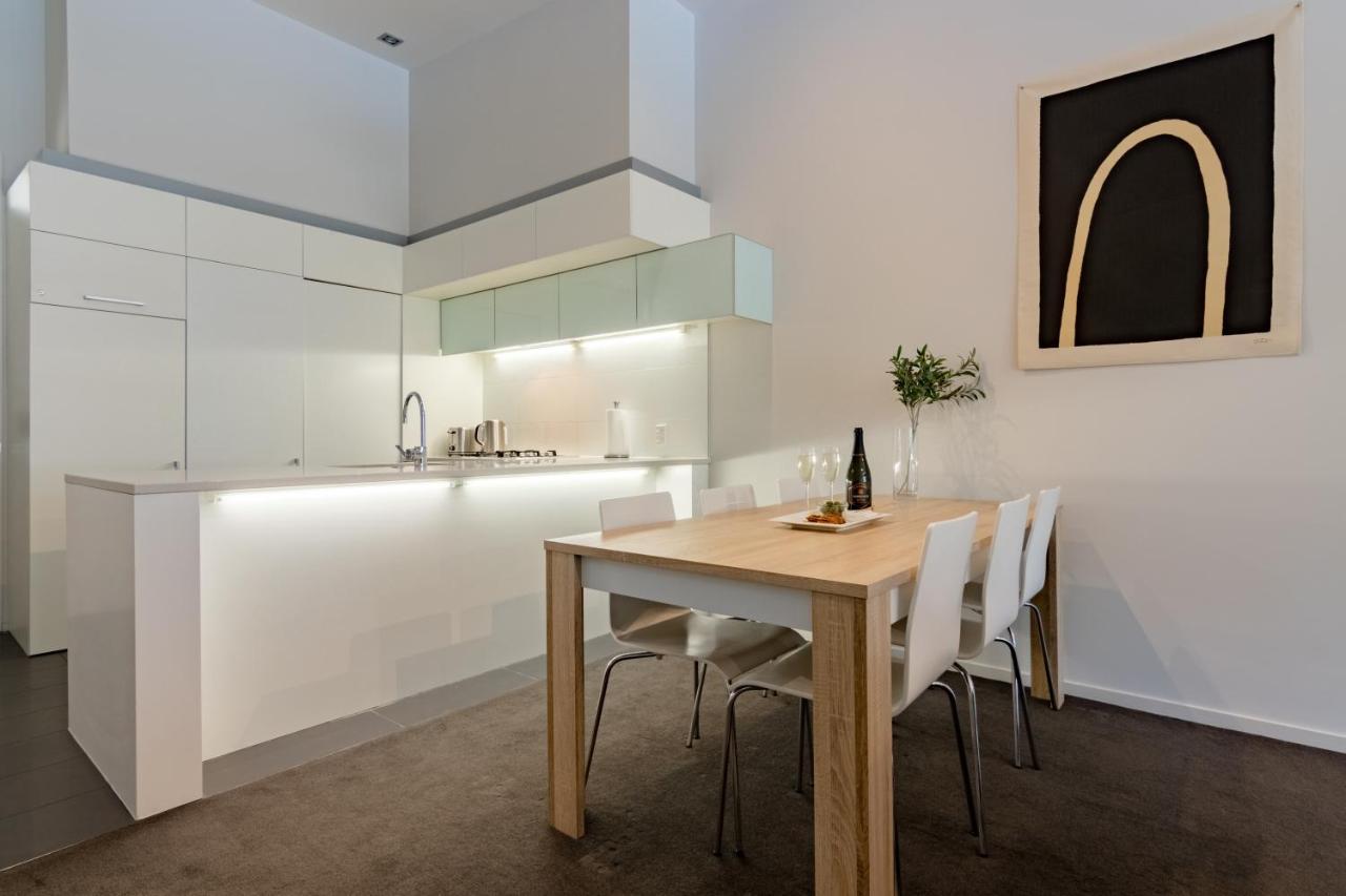 Stylish Haven Luxury Interiors In Prime Location Apartment Куийнстаун Екстериор снимка