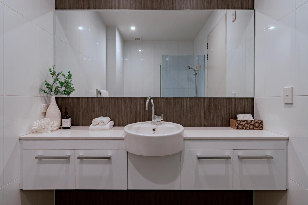 Stylish Haven Luxury Interiors In Prime Location Apartment Куийнстаун Екстериор снимка